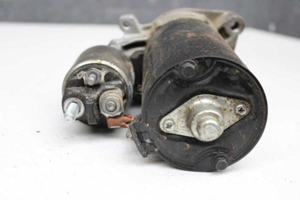 DEMARREUR MERCEDES - Vue 3